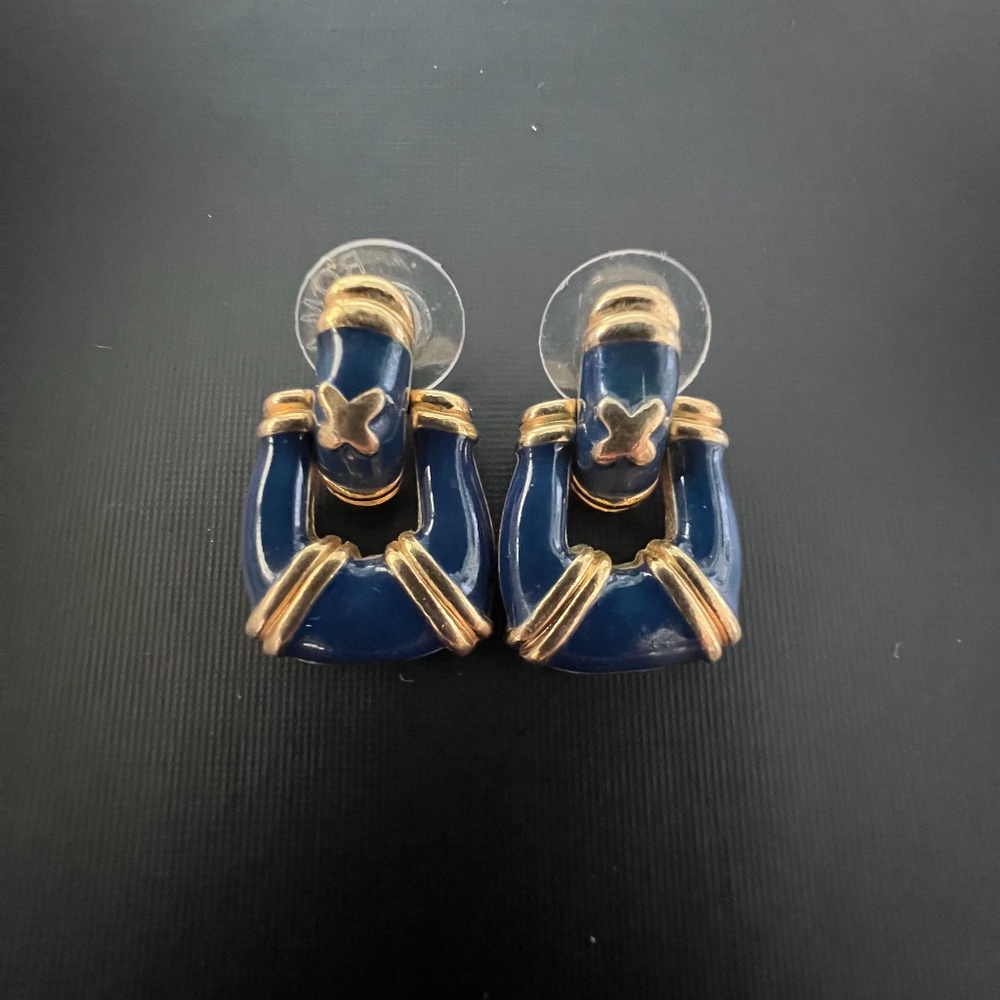 Vintage Avon Earrings Doorknocker Navy Blue Enamel Goldtone Makers‎ Mark